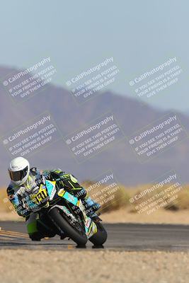 media/Mar-22-2025-CVMA (Sat) [[462c0ffedb]]/Race 13-Amateur Supersport Middleweight/